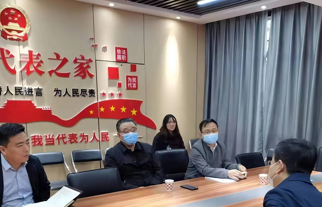 ada3fbefa8724029a00e698948956893.jpg 人大旁听.jpg